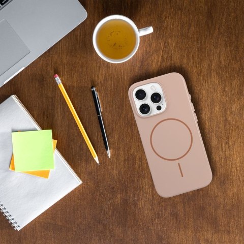 Etui na iPhone 16 PRO Premium Glossy Mag Cover zgodny z MagSafe i Camera Control button złote