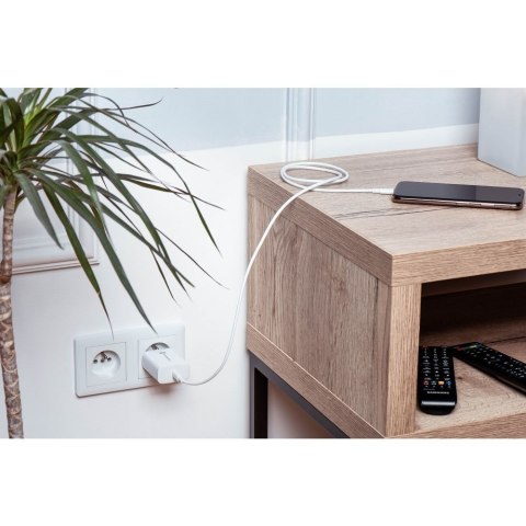 Ładowarka sieciowa do telefonu Forcell F-Energy USB C QC4.0 PD 3A 25W + kabel USB C do USB C TFK-TC-25WPD biała
