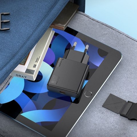 Ładowarka sieciowa do telefonu Hoco Slim USB C QC PD 20W + kabel USB C do Lightning N37 czarna